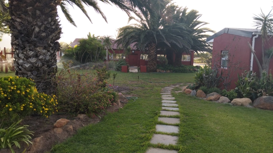 10 Bedroom Property for Sale in Klawer Western Cape